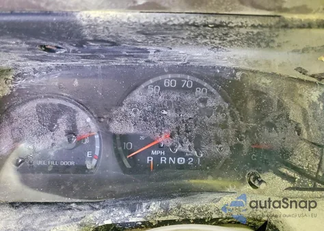 1999 Ford Crown Victoria из США, поврежденный, VIN 2FAFP73W6XX139825